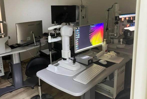 成都青羊阳光爱盾眼科诊所是正规医院吗？