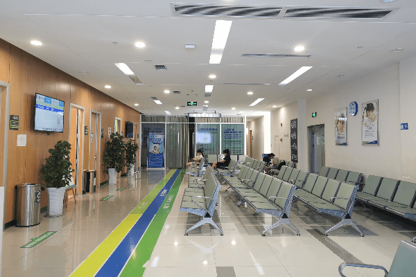 成都东区爱尔眼科医院地址电话营业时间