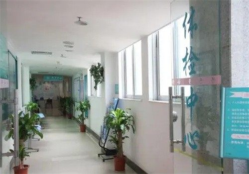暨南大学附属第一医院（广州华侨医院）眼科地址电话营业时间