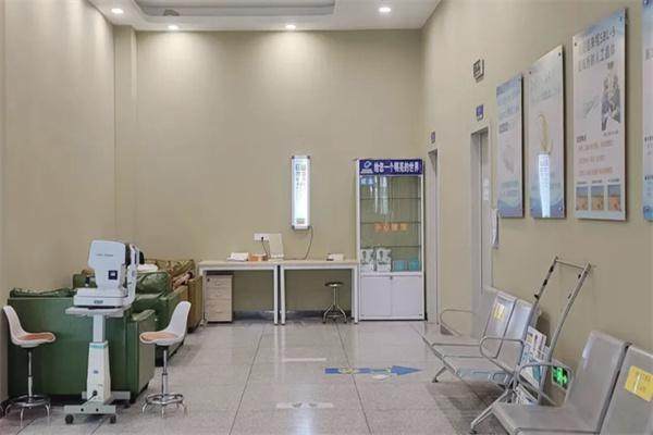 化州晞尔康眼科医院（爱尔眼科）是正规医院吗？