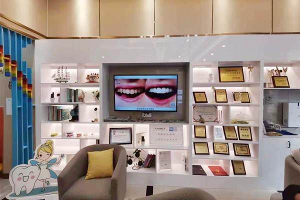 东莞益佳口腔诊所特色项目及技术优势