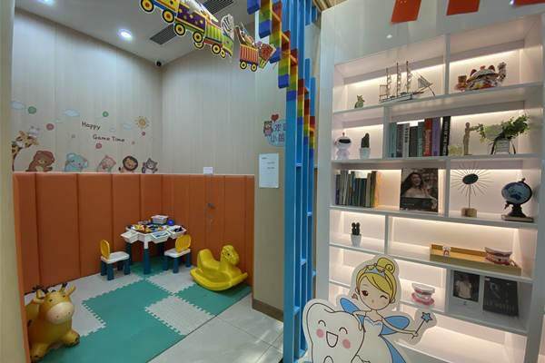 东莞益佳口腔诊所收费价格表/收费标准