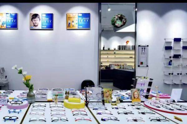 无锡威沃眼科诊所(观山店)收费价格参考