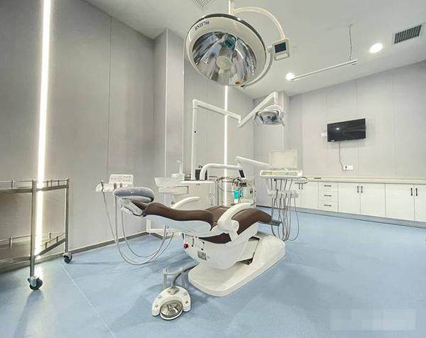 郑州郑东首鸣口腔门诊部简介概述