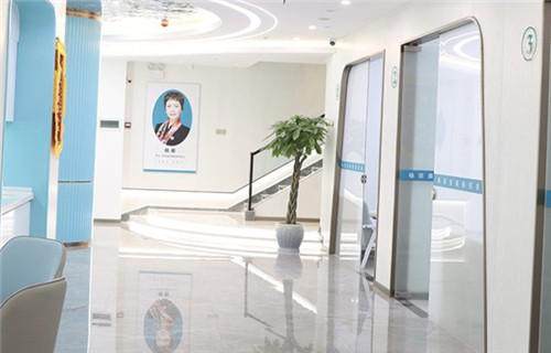 金水区比较有名的医美医院 郑州正规机构张正文耳再造技术广受好评